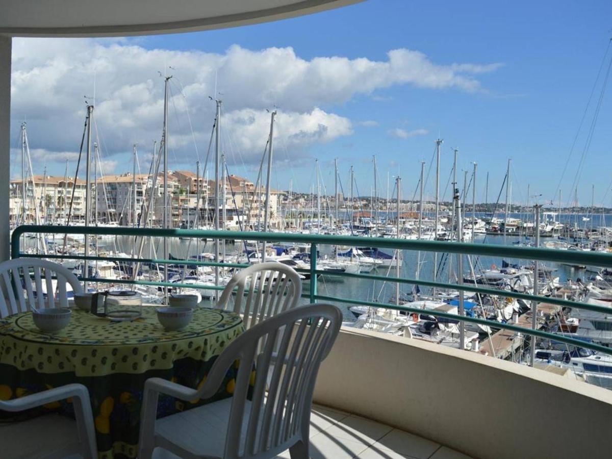 Frejus: Appt 2P, 5 Pers, Piscine, Plage A 150M, Parking, Animaux Ok - Fr-1-226A-357 Εξωτερικό φωτογραφία
